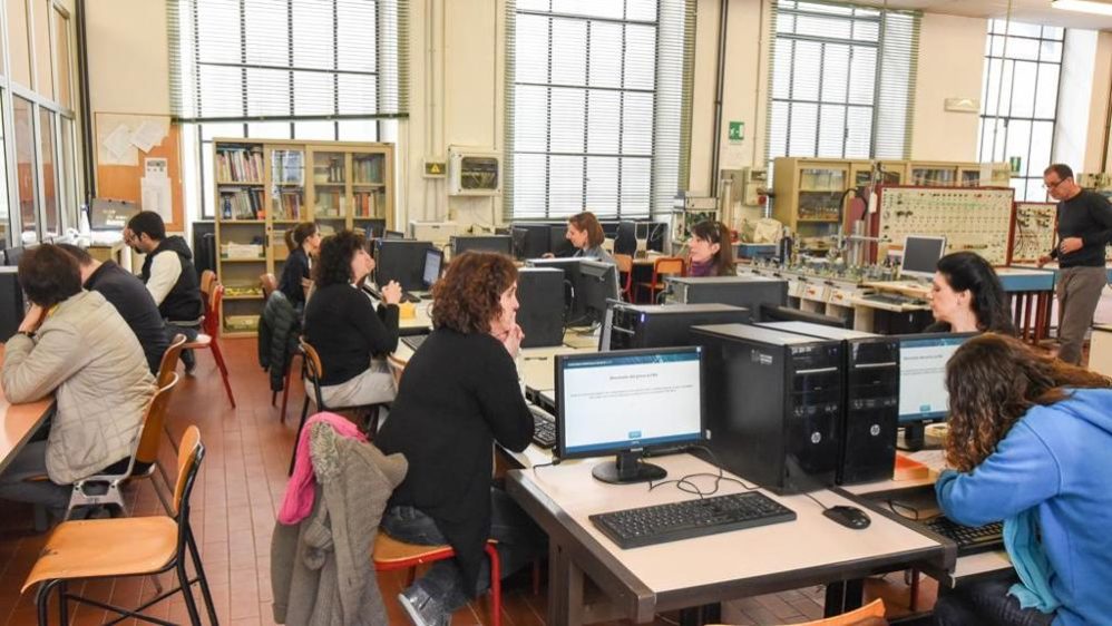 Prove suppletive anche per laureati non abilitati ma resta esclusa immissione con riserva nella graduatoria
